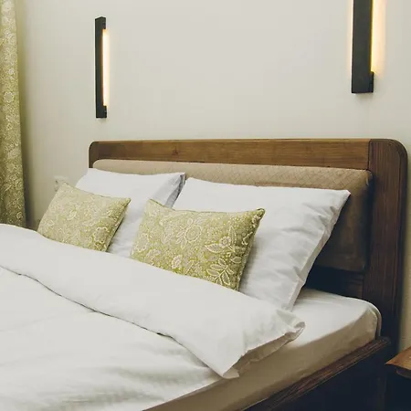 Lejlighedshotel ніка *